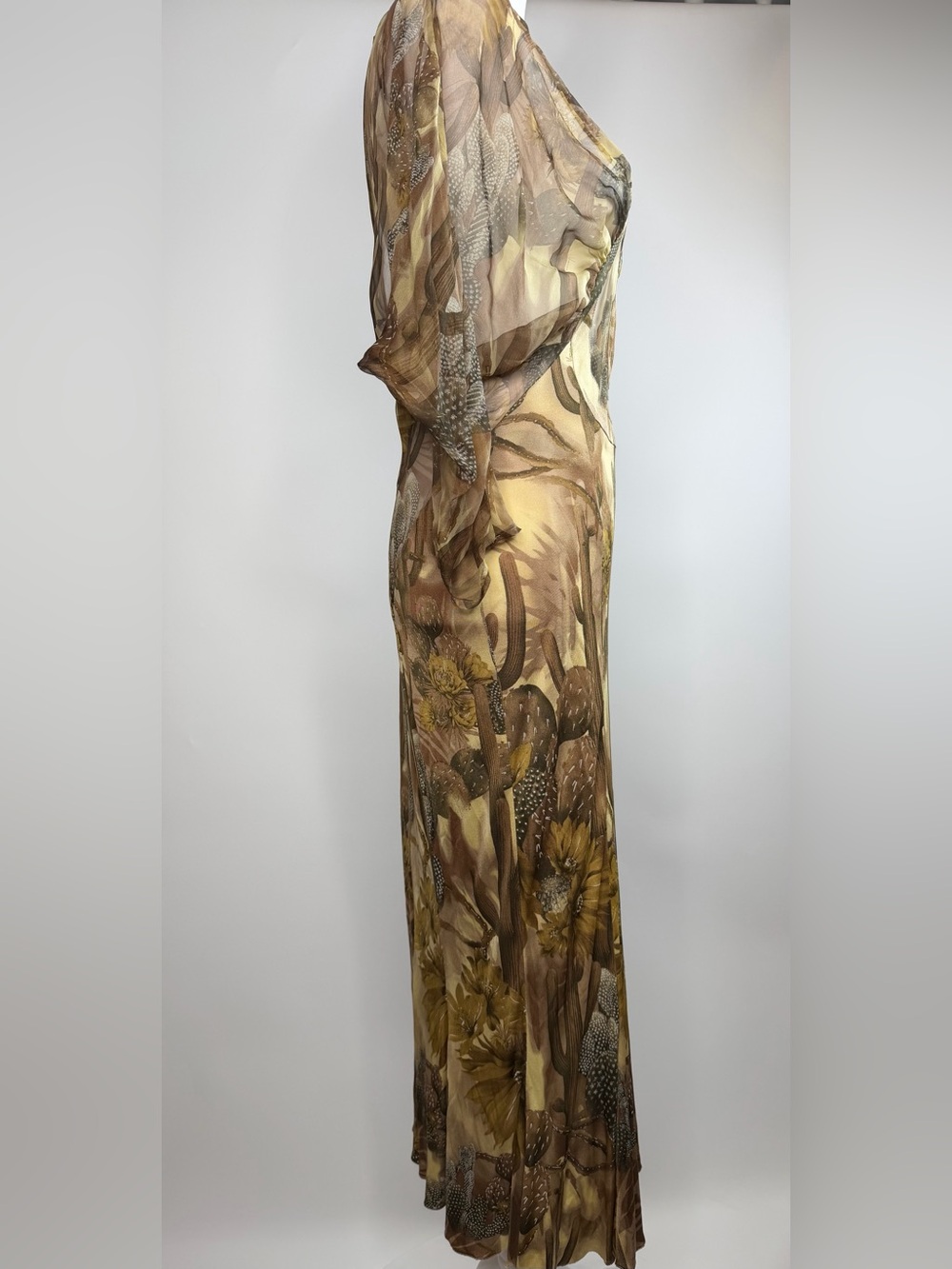 VERSACE VINTAGE SPRING/SUMMER 2006 CACTUS PRINT SILK CHIFFON DRESS - Picture 11 of 17